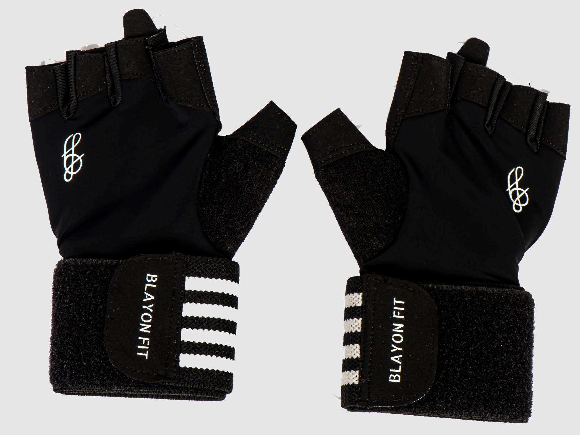 The best weight lifting gym gloves in the industry. Equipped with a wrist supporter for a better and safer workout.