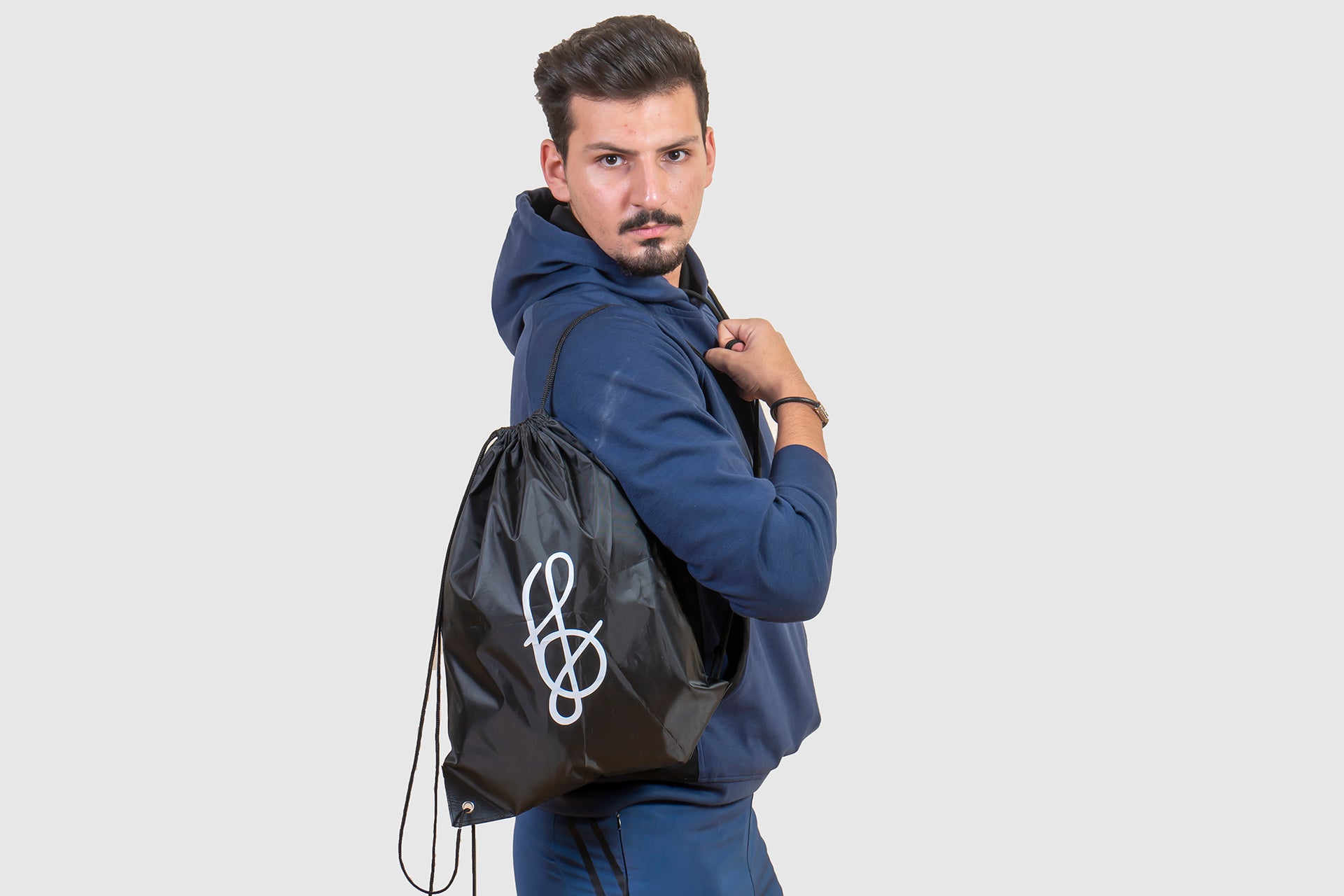 This Drawstring sport bag is the best gym sack in the industry. It is very stylish and fashionable. 