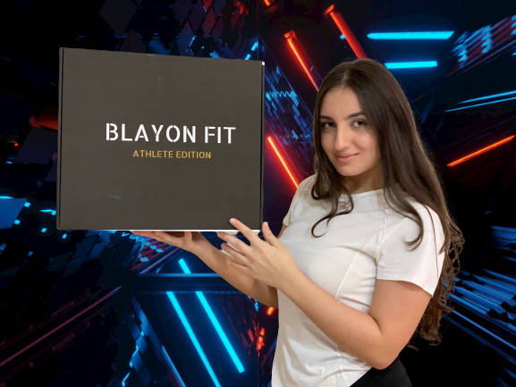 A complete gym kit set that has all the gym accessories and gym equipment you need. From gloves and protein shakers to bags, resistant bands, and lifting belts. Our kit is being used by men and woman athlete around the world. Blayon Fit is the first fitness brand worldwide to offer a premium quality gym set pack.